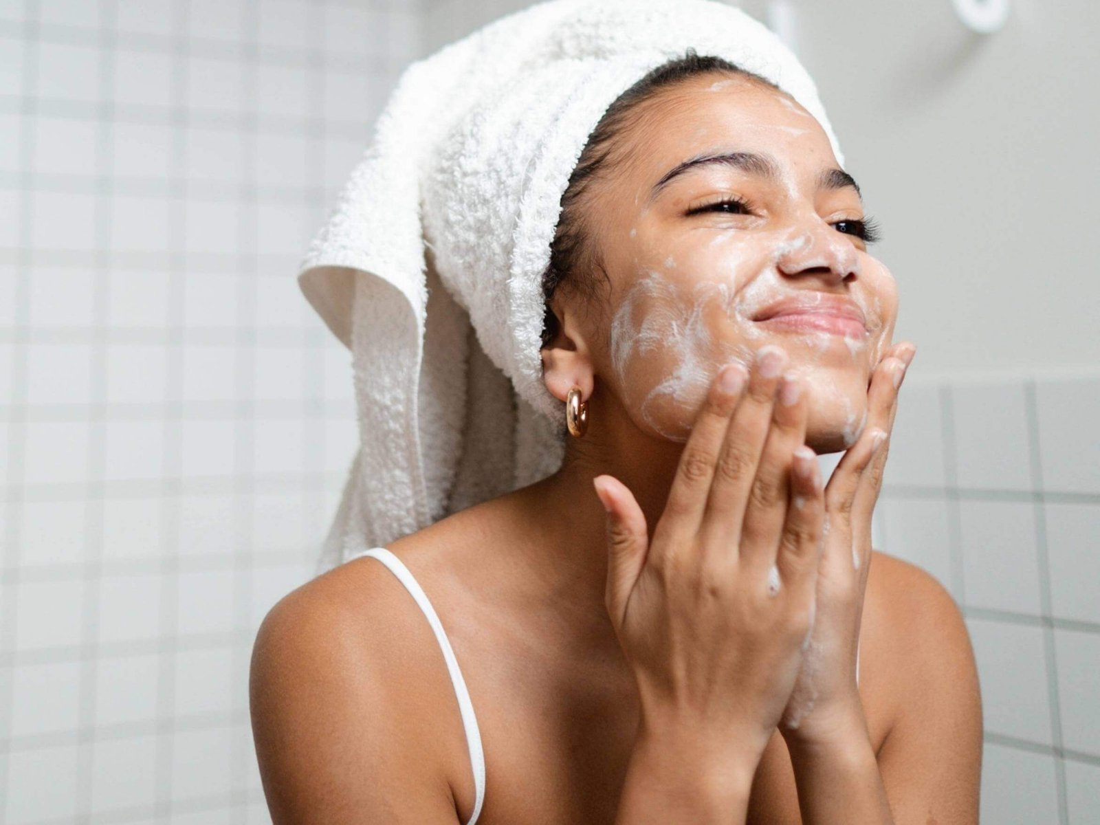 2 dra-teresa-cordero-medicina-estetica-cirugia-facial-armonizacion-calidad-piel-huelva